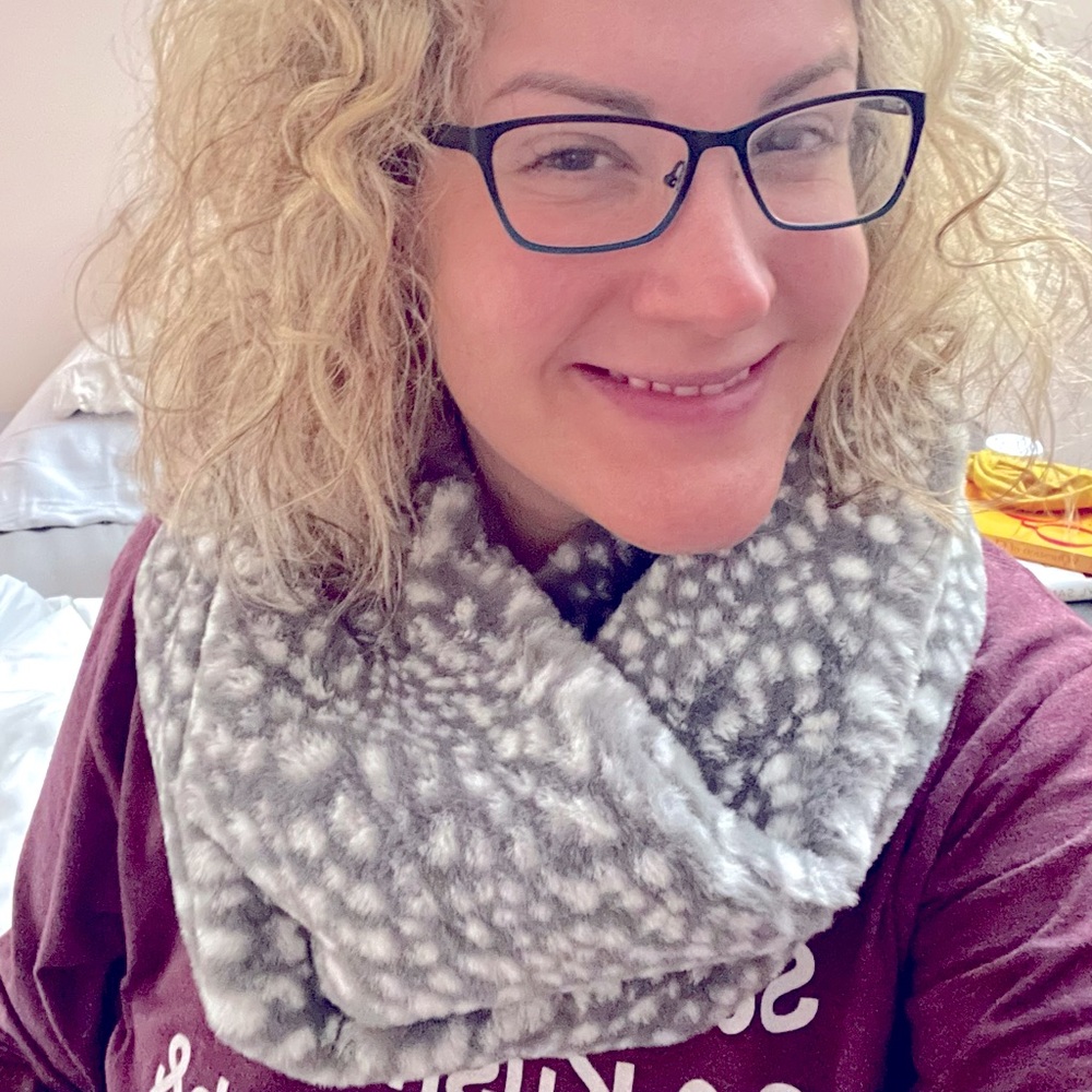 Sleeping on Snow Ingrid Leopard Infinity Scarf